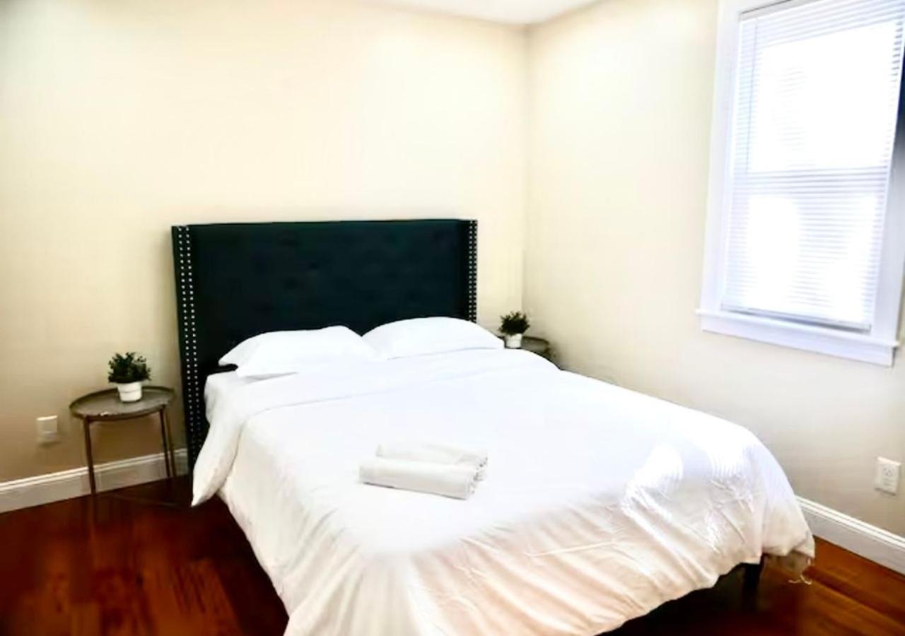 Newly Renovated Guest Rooms Near Transportation 费城 外观 照片