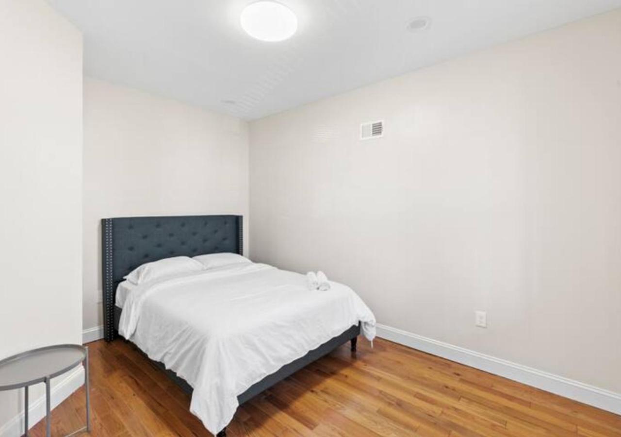Newly Renovated Guest Rooms Near Transportation 费城 外观 照片